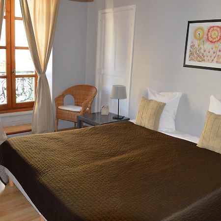 Hôtel Maison Maxil à Massat Extérieur photo