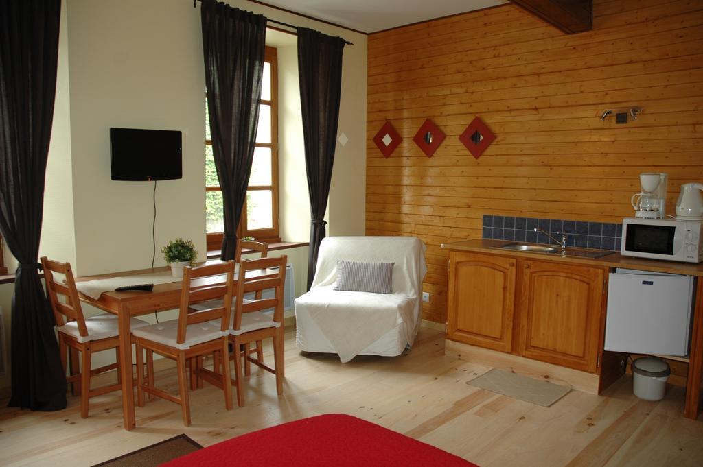 Hôtel Maison Maxil à Massat Extérieur photo