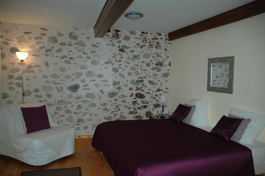 Hôtel Maison Maxil à Massat Extérieur photo