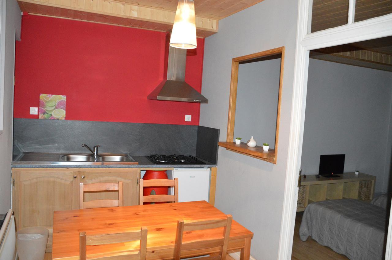 Hôtel Maison Maxil à Massat Extérieur photo