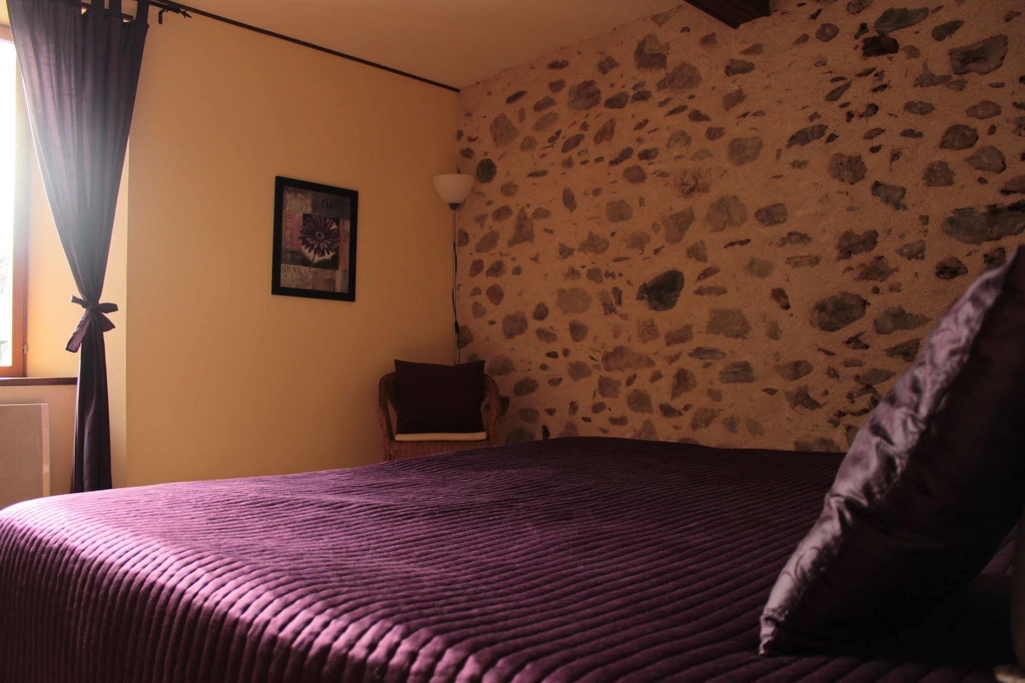 Hôtel Maison Maxil à Massat Extérieur photo