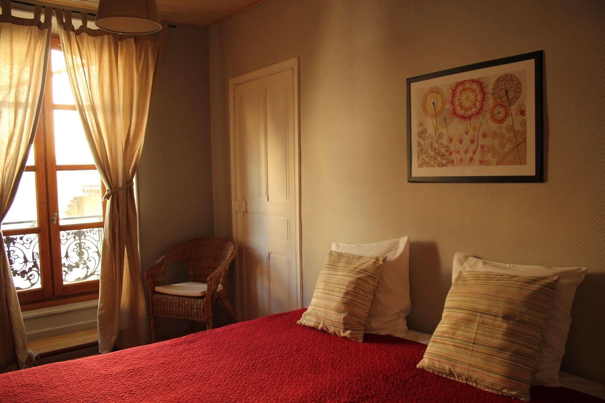 Hôtel Maison Maxil à Massat Extérieur photo